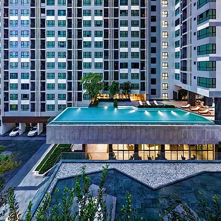 The Base Central Pattaya Bagian luar foto