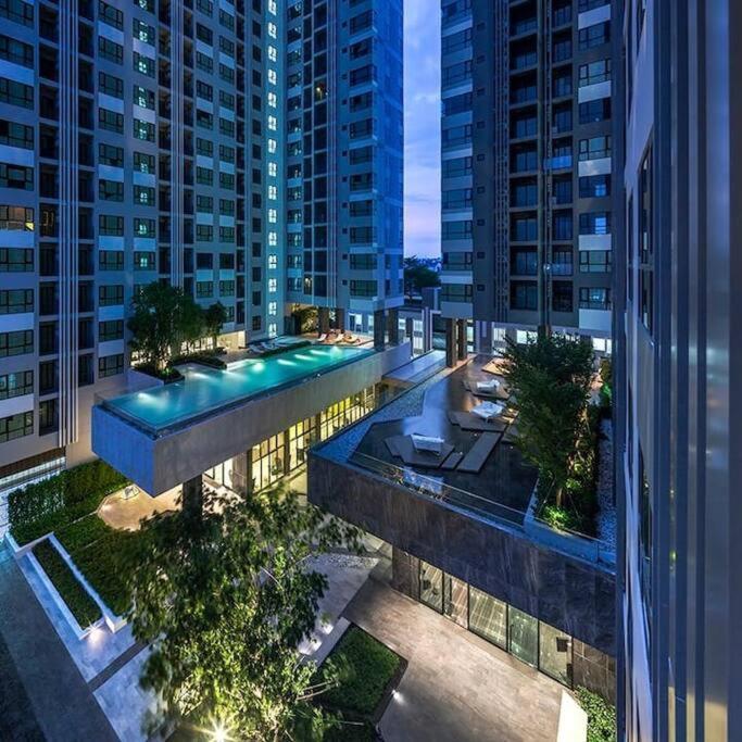The Base Central Pattaya Bagian luar foto