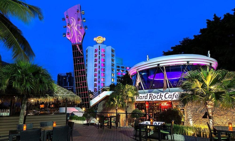 The Base Central Pattaya Bagian luar foto