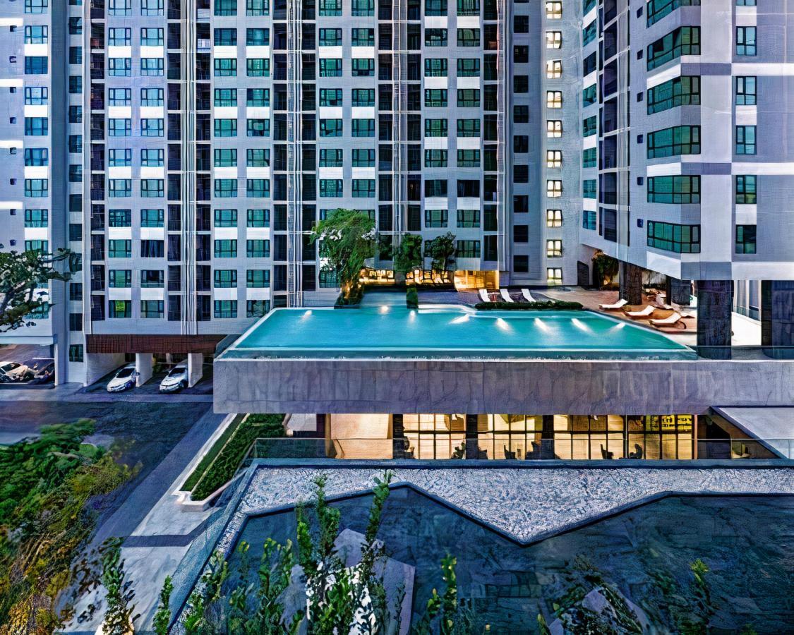 The Base Central Pattaya Bagian luar foto